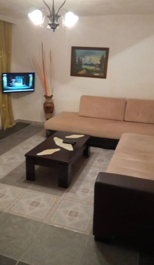 House In Lungomare Appartamento Vlorë